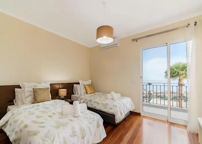 Exquisite Madeira Belair 4 Bedroom Panoramic Sea View Funchal (Madeira)