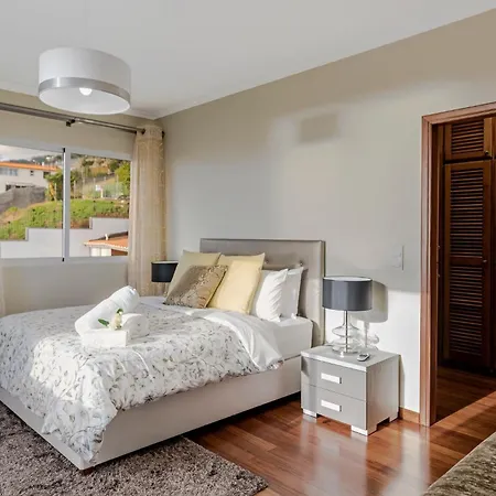 Exquisite Madeira Belair 4 Bedroom Panoramic Sea View Heated Pool Hot-tub ヴィラ *