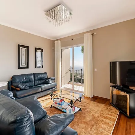 Exquisite Madeira Belair 4 Bedroom Panoramic Sea View Heated Pool Hot-tub