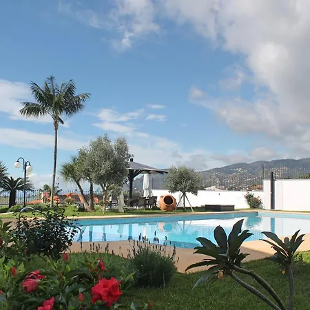 Exquisite Madeira Belair 4 Bedroom Panoramic Sea View Heated Pool Hot-tub フンシャル