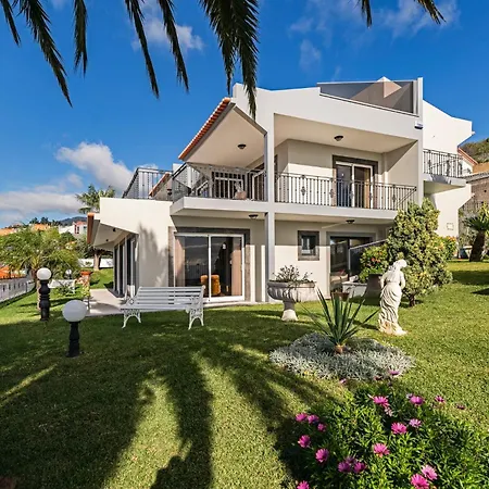 Exquisite Madeira Belair 4 Bedroom Panoramic Sea View Heated Pool Hot-tub ヴィラ