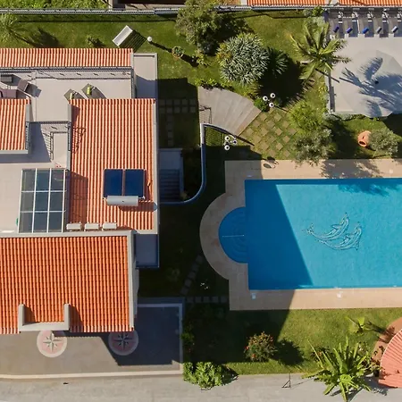 Exquisite Madeira Belair 4 Bedroom Panoramic Sea View Heated Pool Hot-tub フンシャル