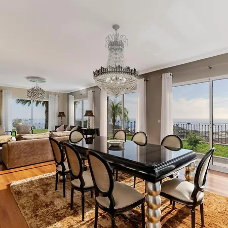 ヴィラ Exquisite Madeira Belair 4 Bedroom Panoramic Sea View Heated Pool Hot-tub フンシャル