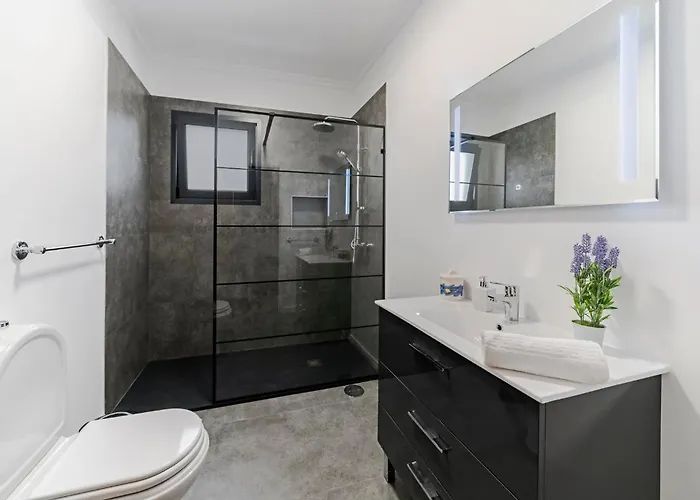 Exquisite Madeira Belair 4 Bedroom Panoramic Sea View Villa Funchal (Madeira)