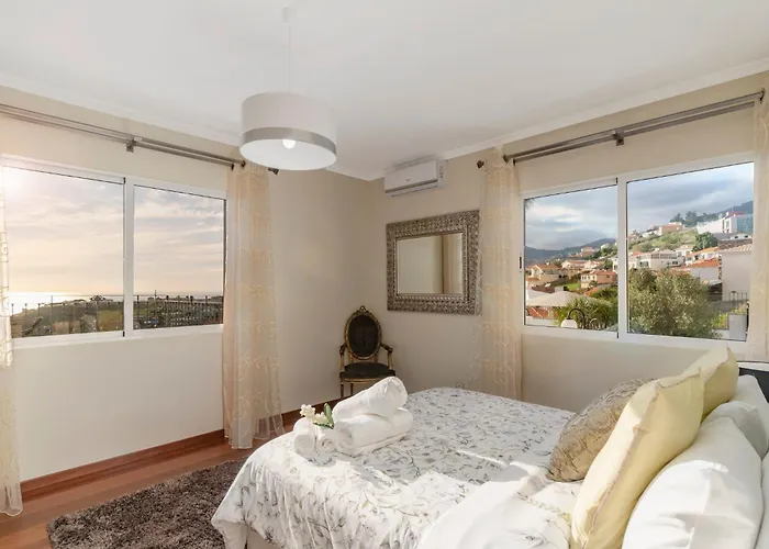 Exquisite Madeira Belair 4 Bedroom Panoramic Sea View Funchal (Madeira)