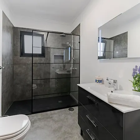 Exquisite Madeira Belair 4 Bedroom Panoramic Sea View וילה פונשל
